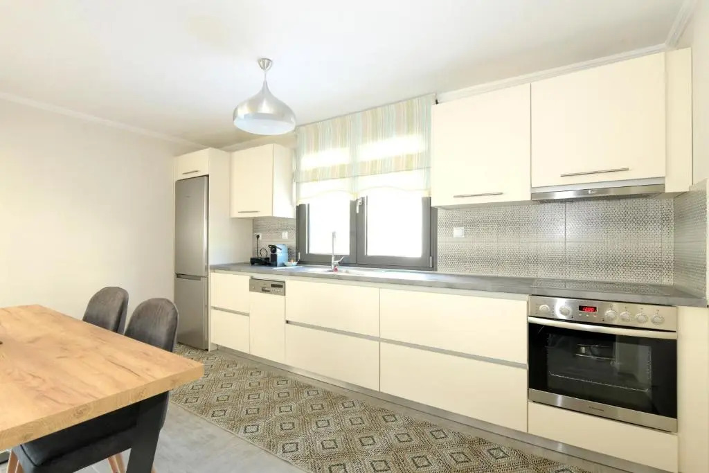 W2 Rooms