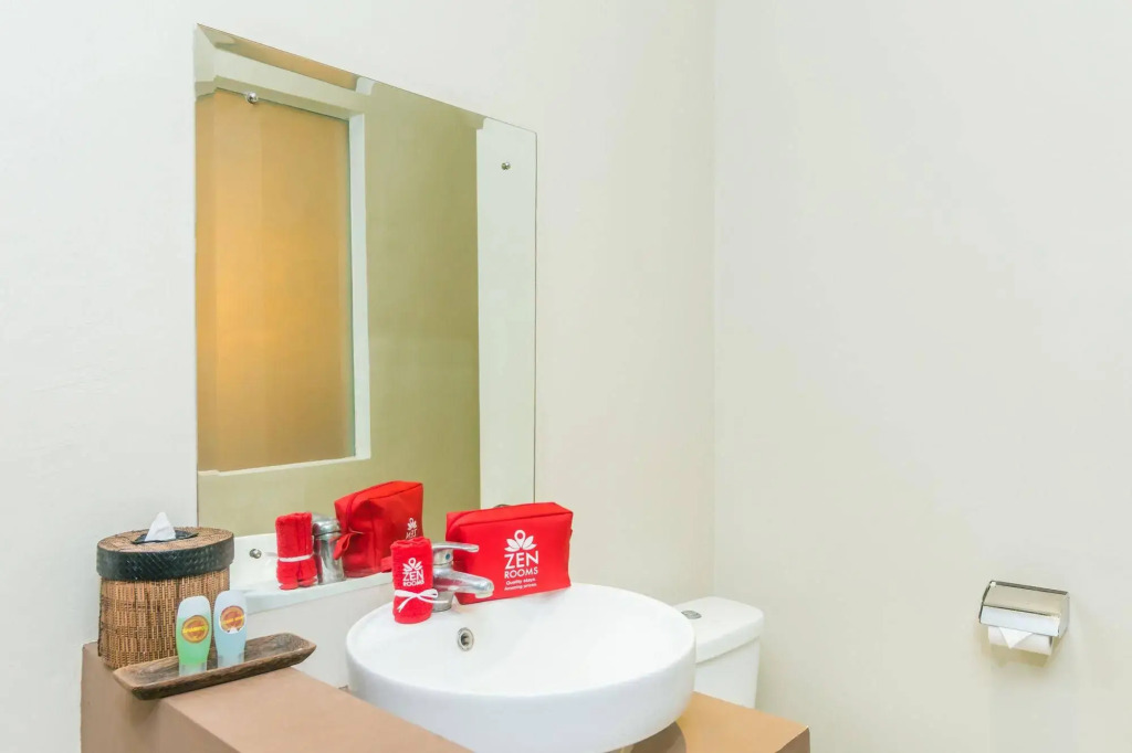 ZenRooms Denpasar Mahendradata