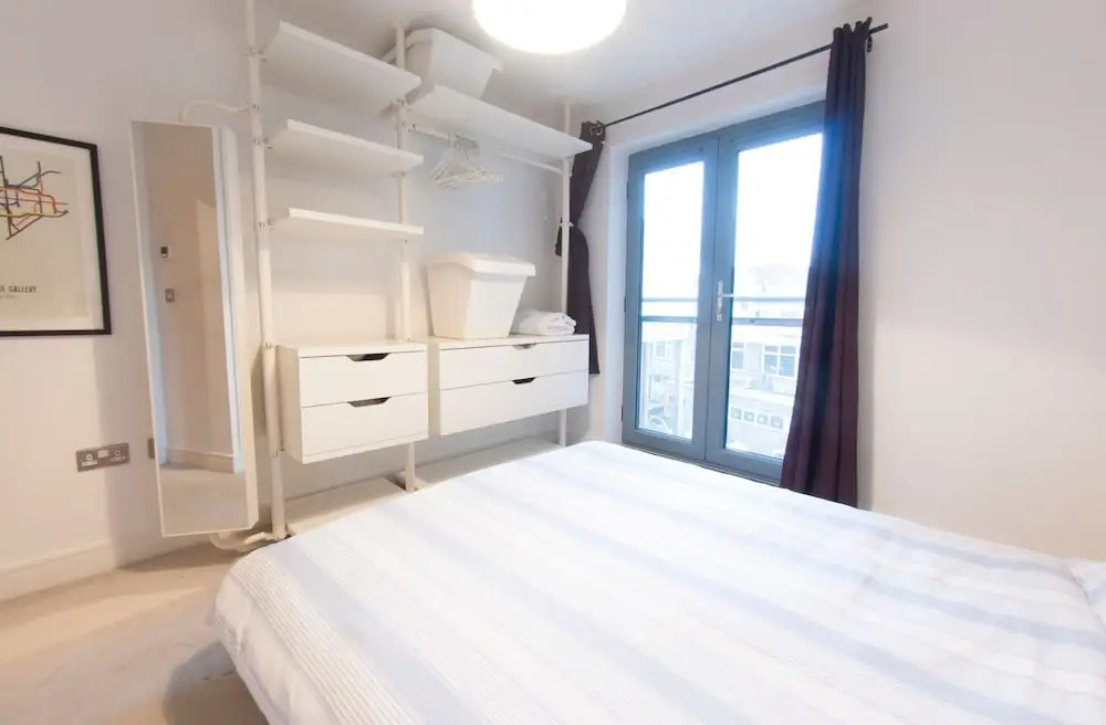 Elegant, Modern Flat in Central London, For 4