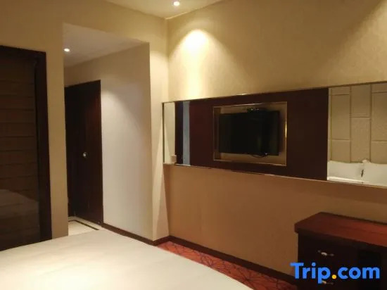 The Tophams Hotel Suez
