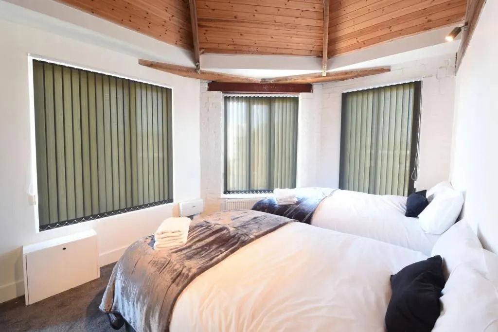 Stunning Penthouse Slps 20 (38 A4)