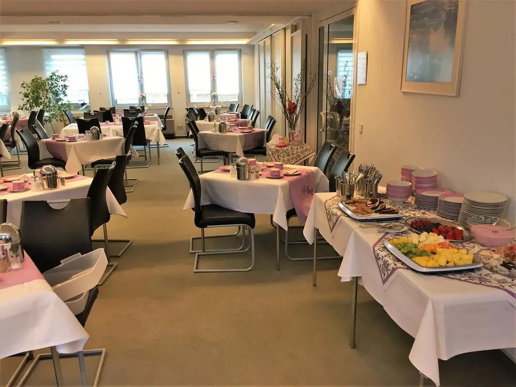 Hotel Ambassador