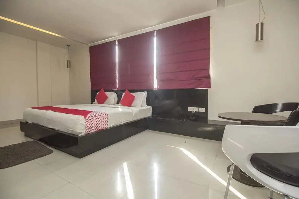 Kava Suites By OYO Rooms