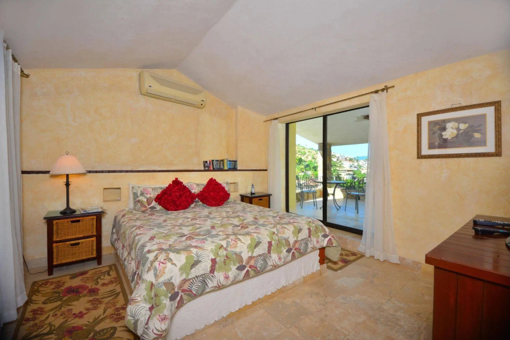 Villa los Geckos by Cabo Villas