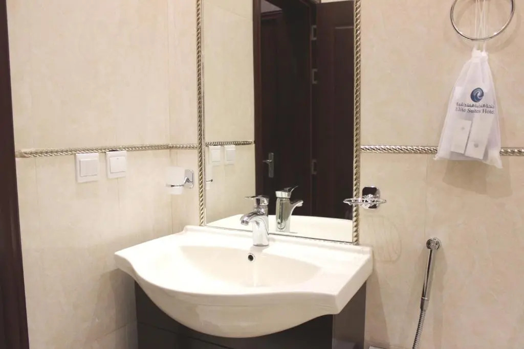 Elite Suites Hotel