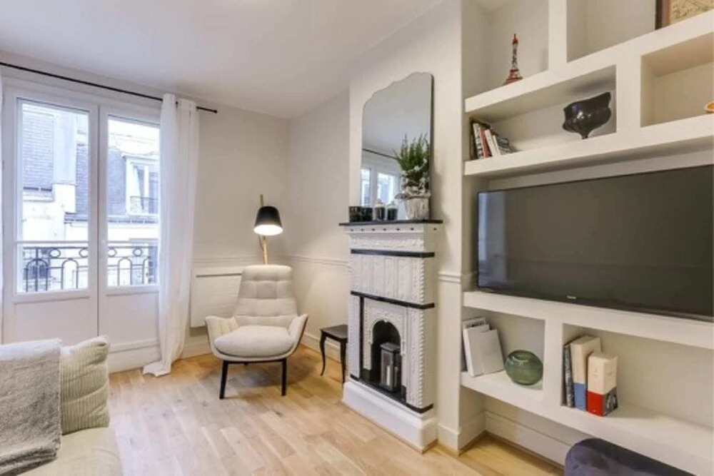 Chic Flat for 2 With Eiffel Tower Views