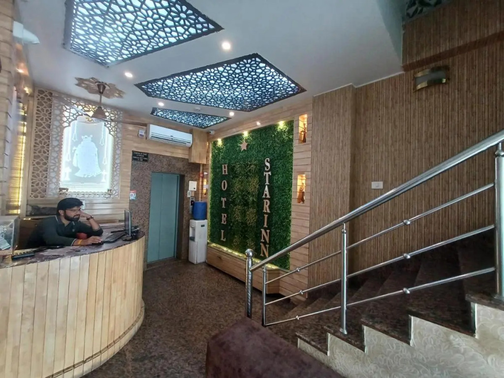 Hotel Star Inn