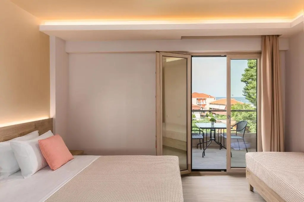 Makris Luxury Rooms