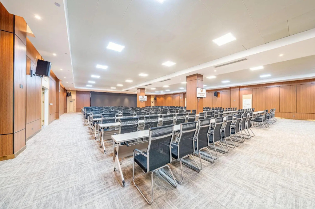 Kyriad Hotel (Xuzhou High-speed Railway Station West Exit)