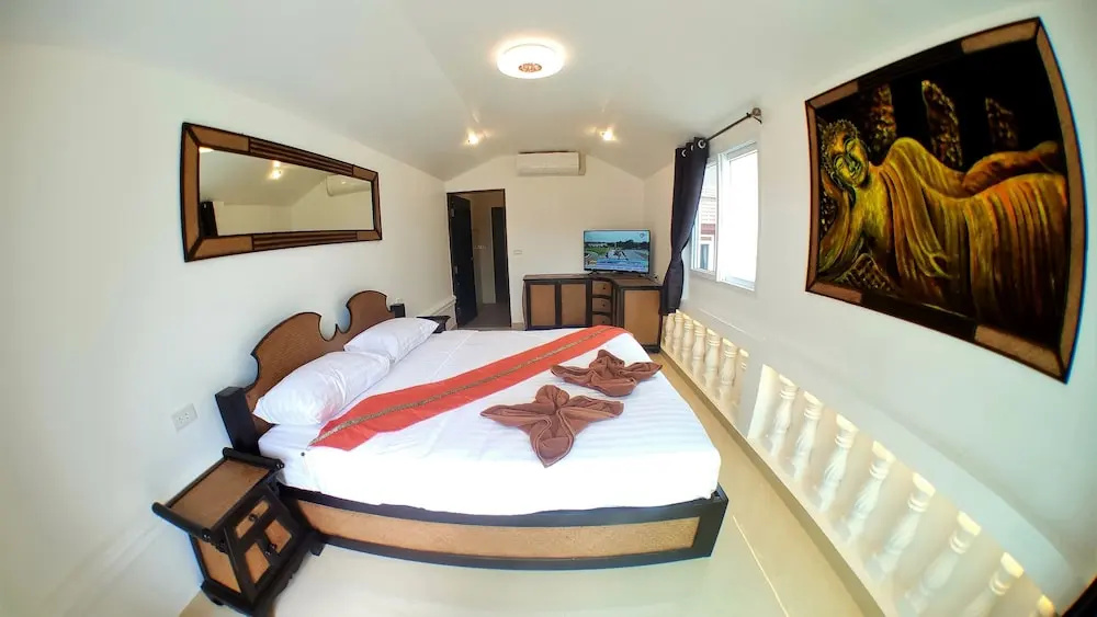 JOOPLAND Luxury Pool Villa Pattaya Walking Street