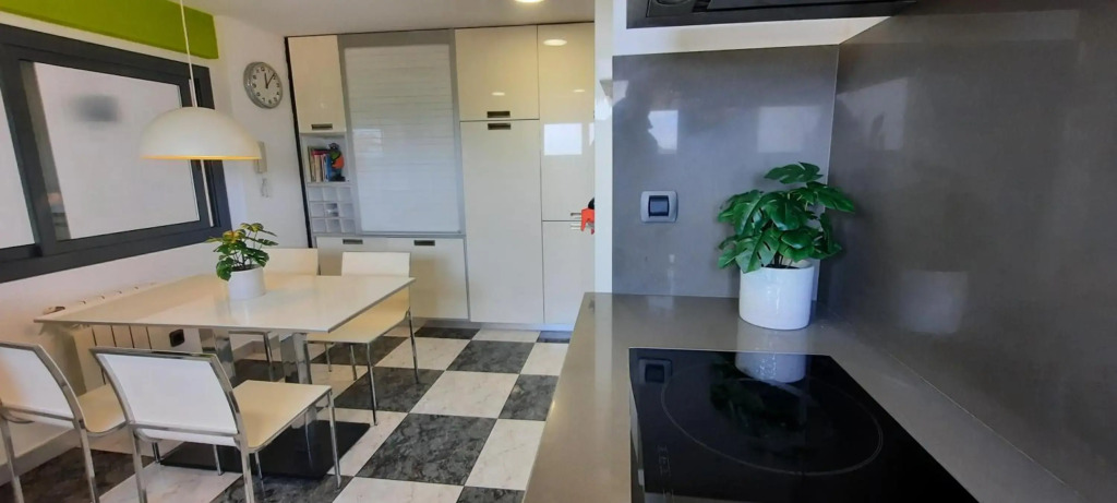 Bright near the beach & Barcelona - Apartment