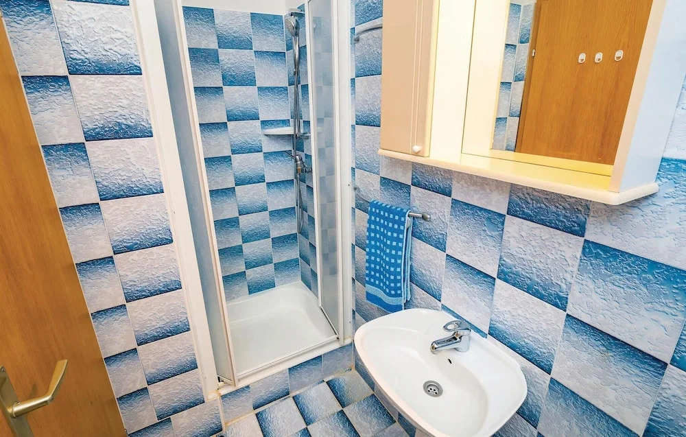 Amazing Apartment in Nedescina With 3 Bedrooms, Internet and Outdoor Swimming Pool