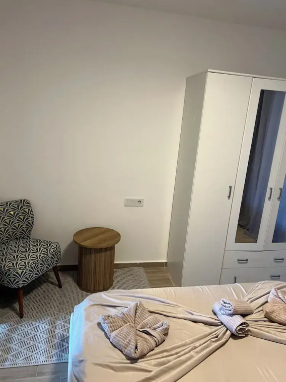 Seastar Apartments