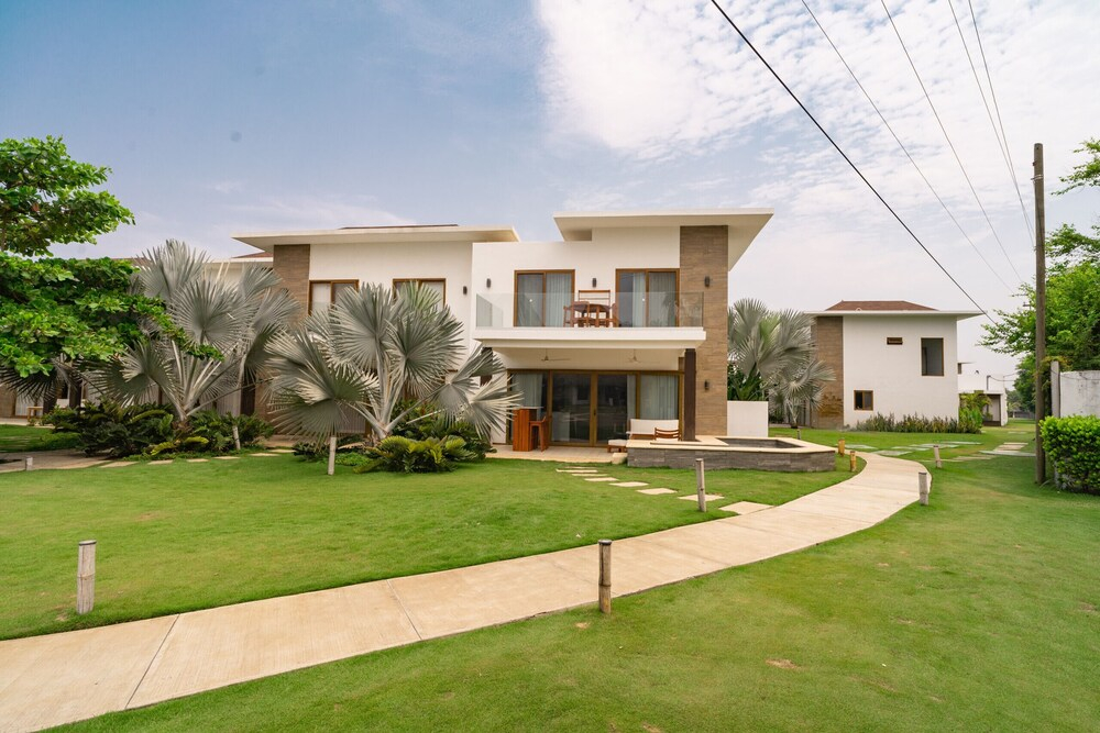 Exclusive Villa With 2 Bedrooms and Shared Pool