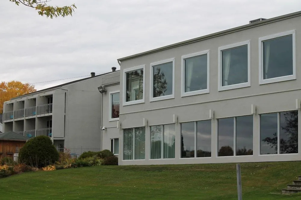 Le Manoir Lac-Etchemin