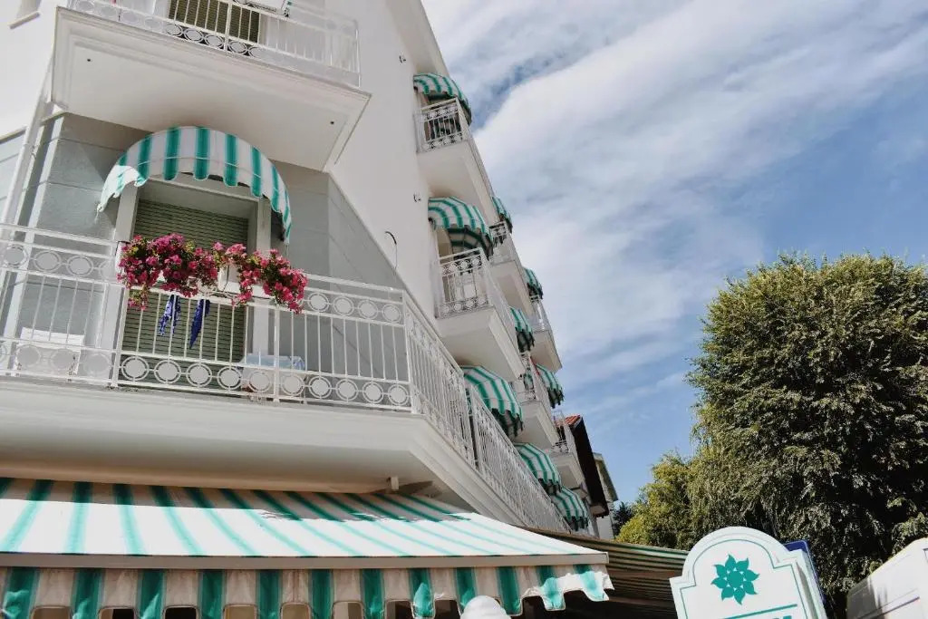 Hotel Flora