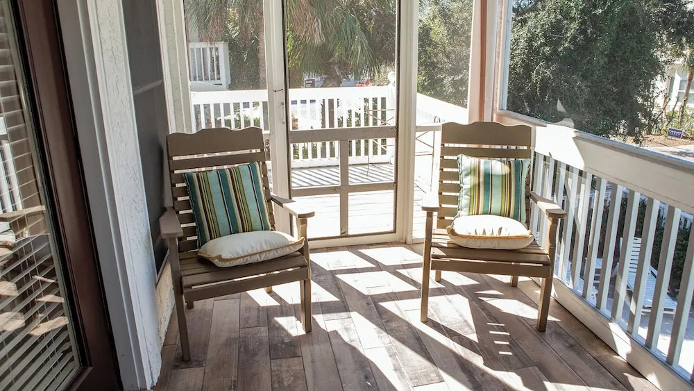 Large Private Pool ~ Minutes to Beach ~ Gulf Side ~ Seagrove