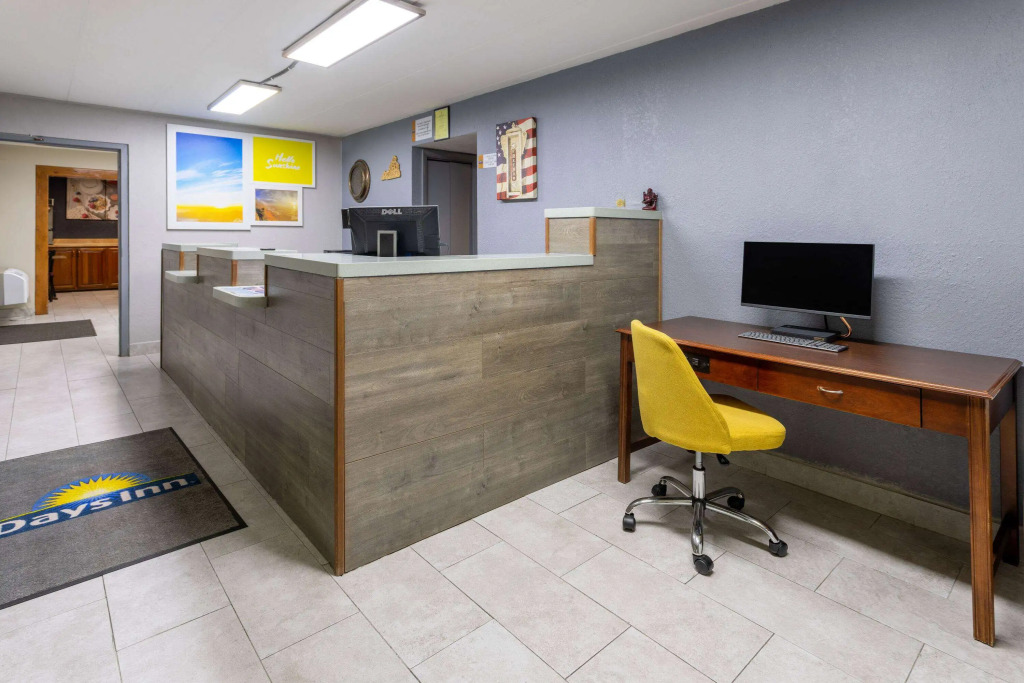 Days Inn by Wyndham Winchester