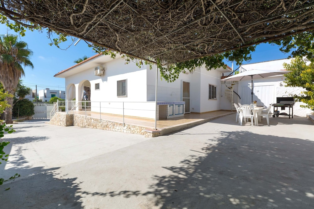 2725 Villa Beatrice by Barbarhouse