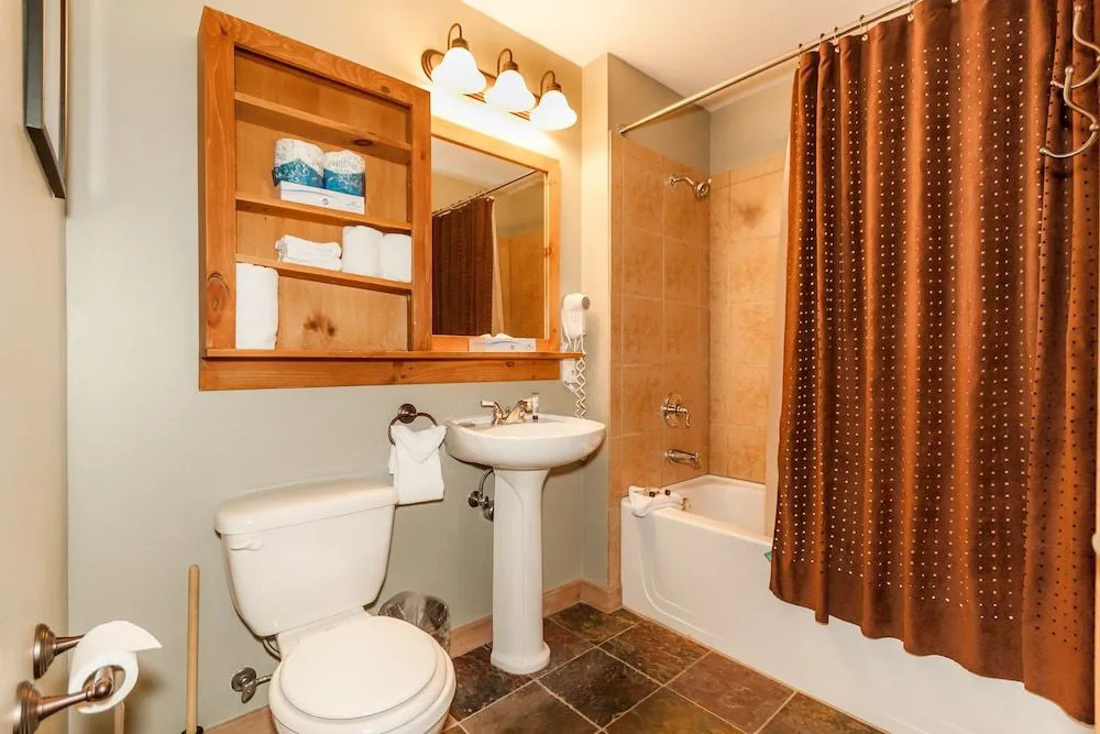 Red Hawk Lodge #2299 - 1 Br Condo