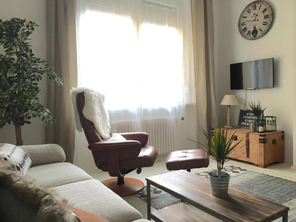 Standard Apartment by Hi5 - Károly 23