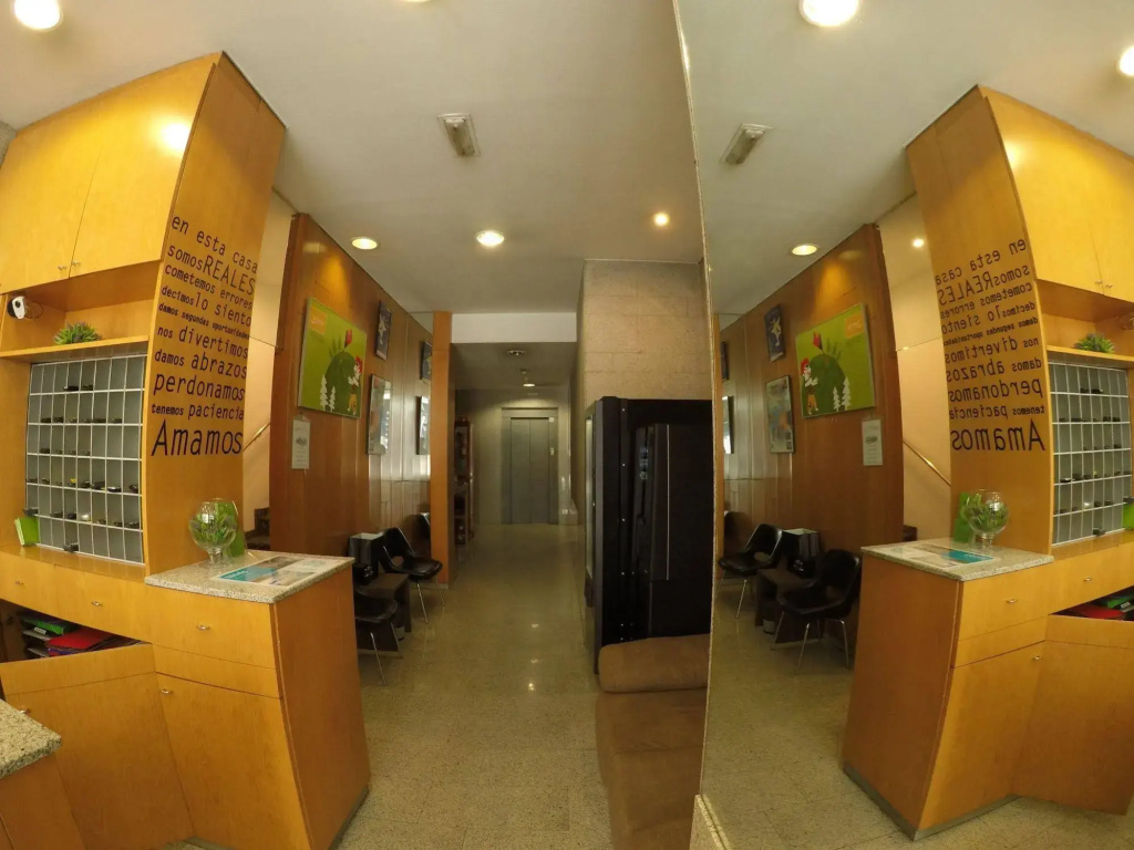 Somriu Hotel City M28