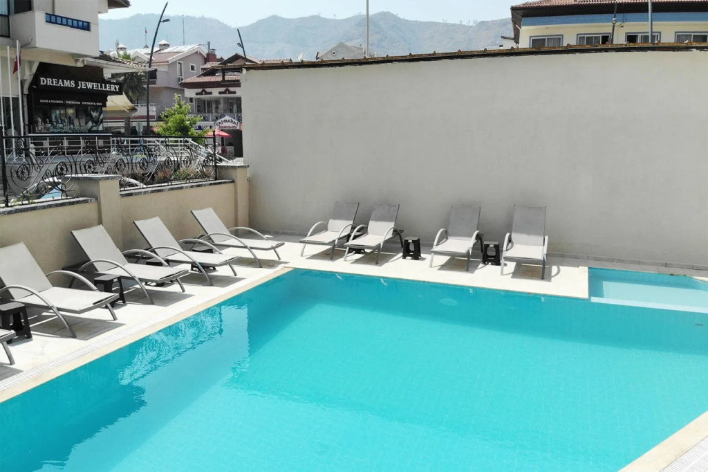 Emilia Hotel