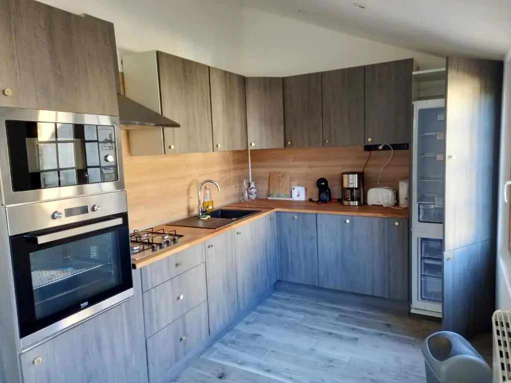 Maison de 3 chambres avec jardin clos et wifi a Quettehou