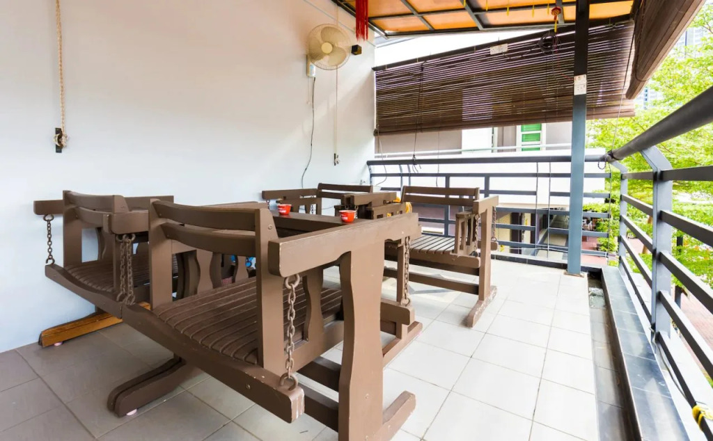 OYO 663 Trevor Hotel