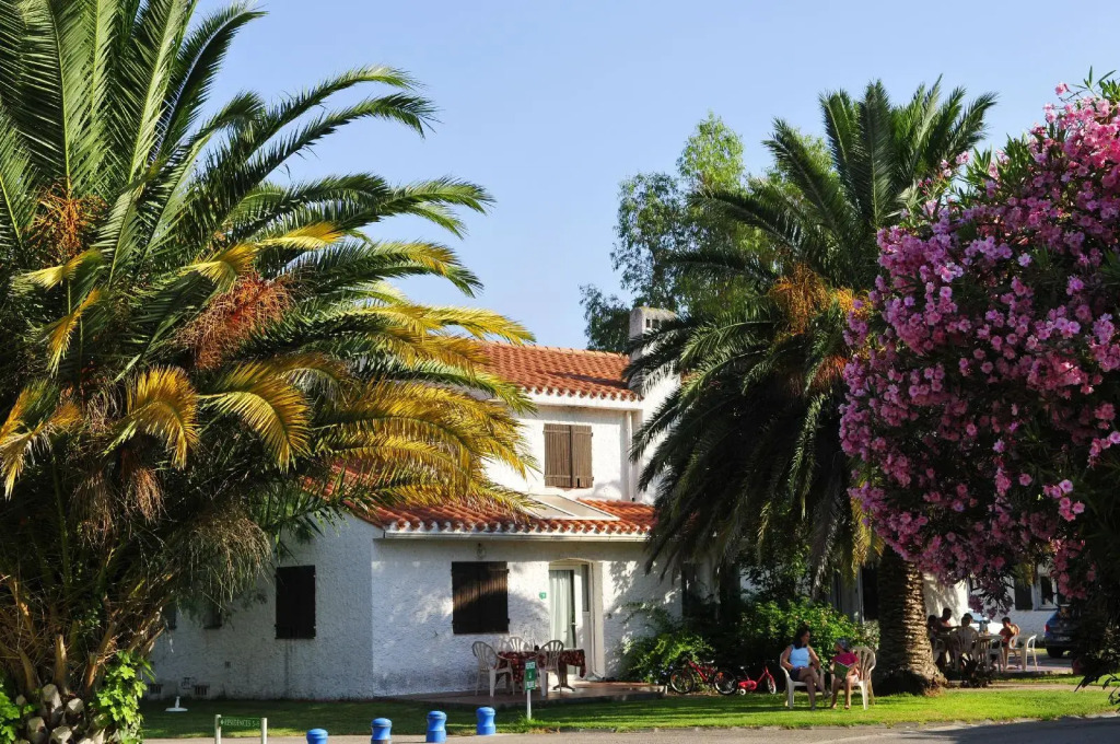 Le Domaine du Mas Blanc by Popinns