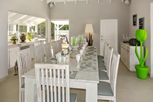 Seafacing Villas Apartments Rentals