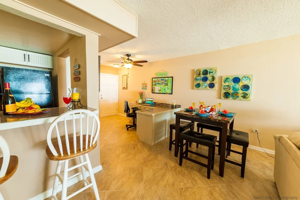 Gorgeous Ocean Views! Welcome to Bella Breeze! BeachFront 2BR 2BA