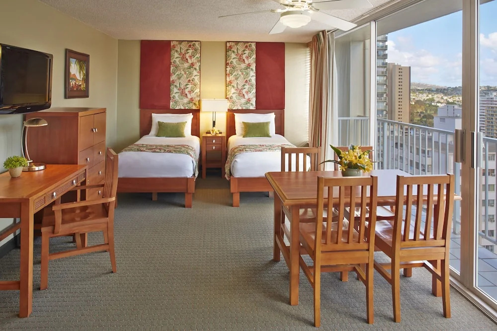 Pacific Monarch Hotel
