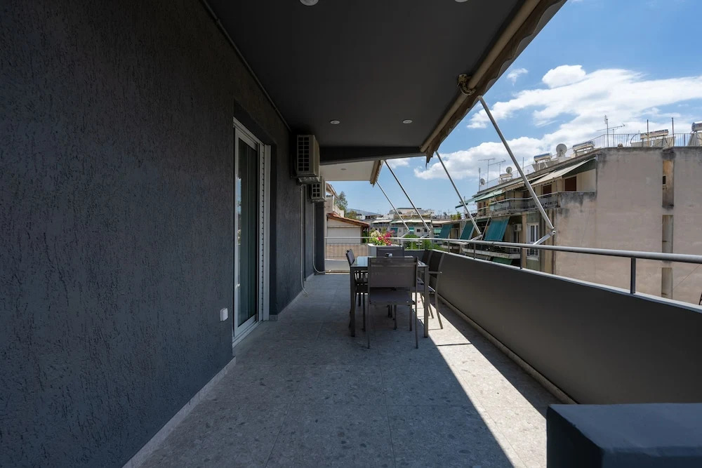 Trojan Affair Residence