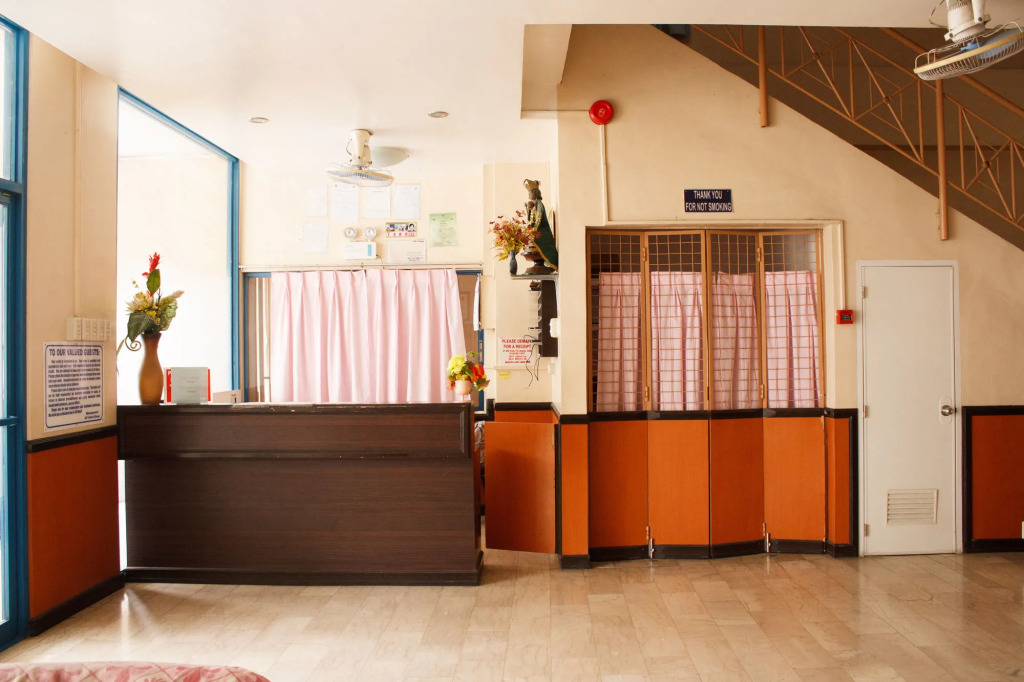 GV Hotel - Baybay