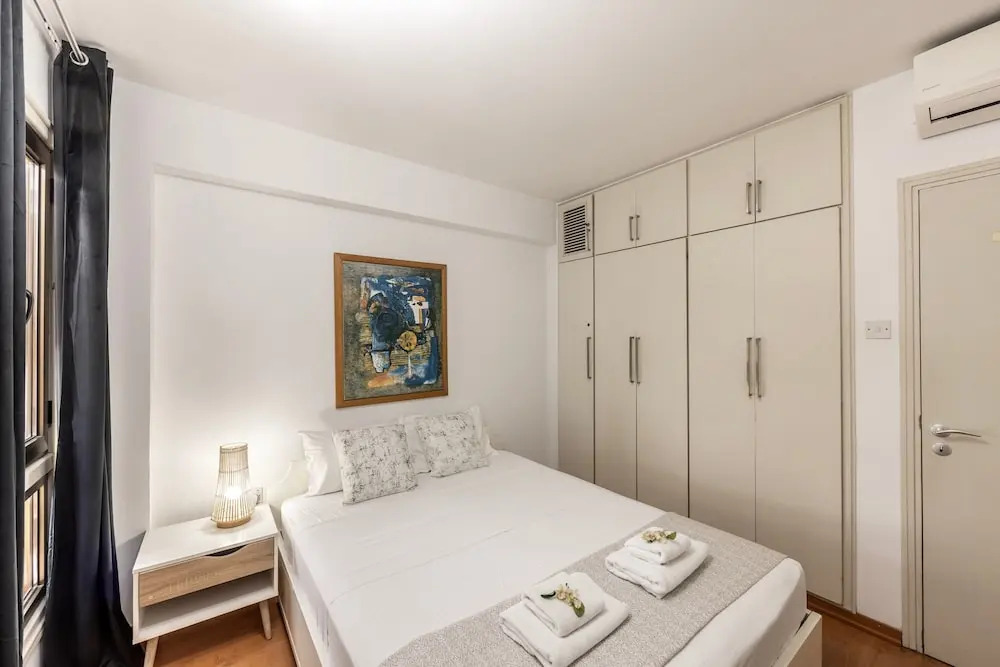 Mackenzie Seafront Suite