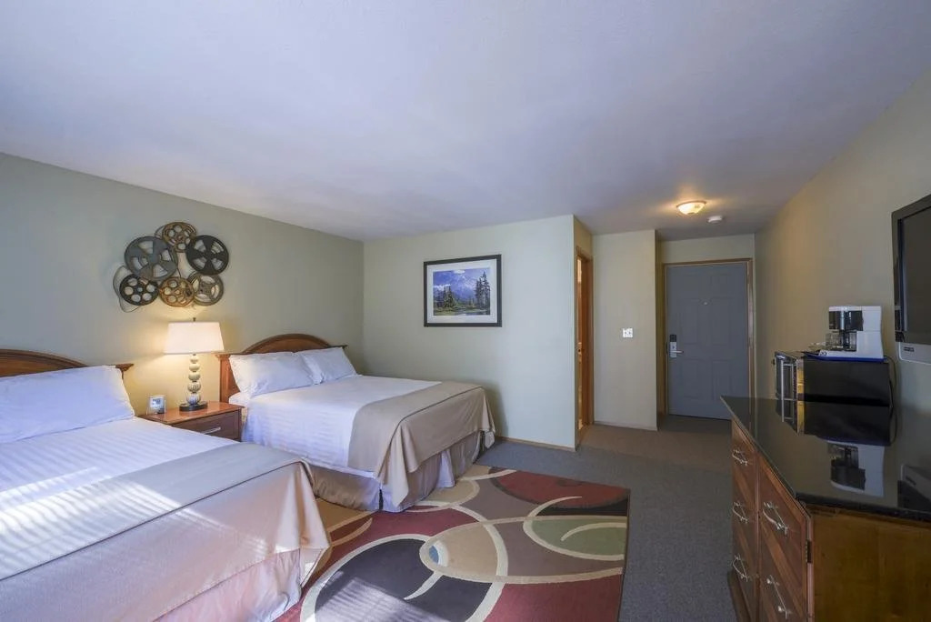 Packwood Lodge & Cabins
