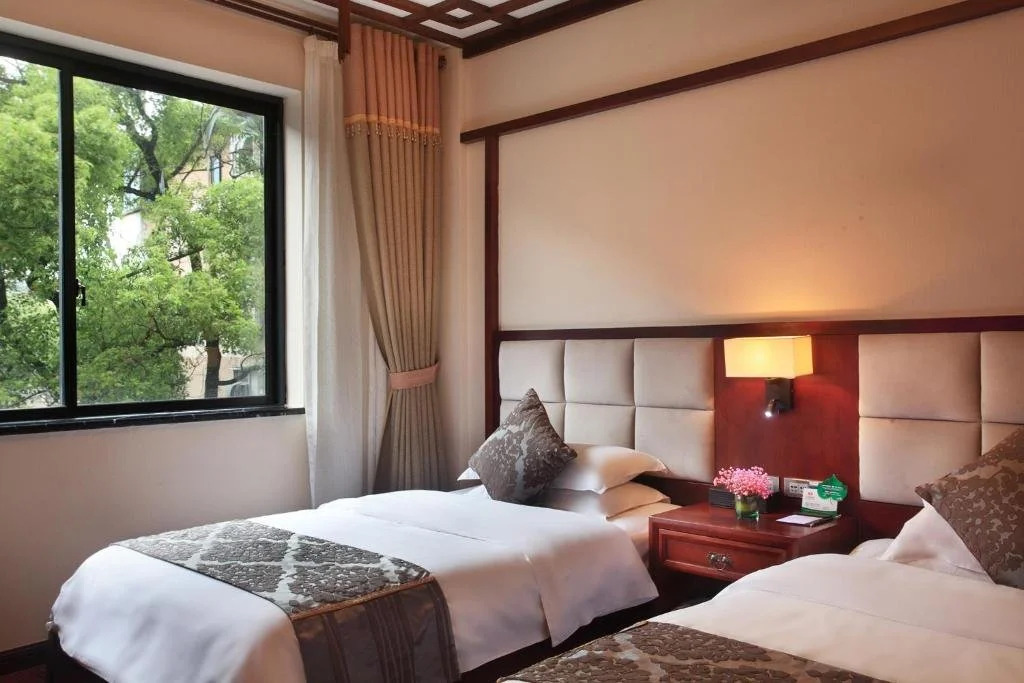 Zhengyang Inn