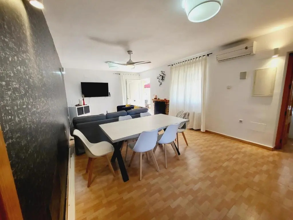 Casa piscina privada 4 dormitorios