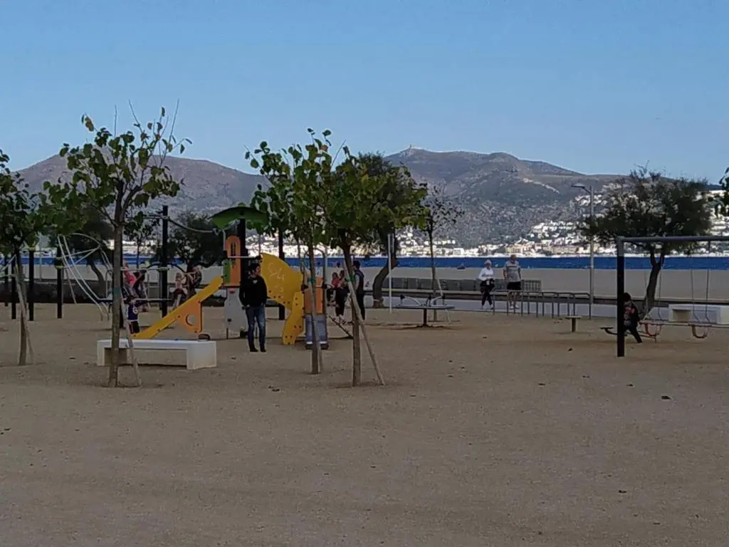 Appartement 4 à 6 pers première ligne de la mer Empuriabrava