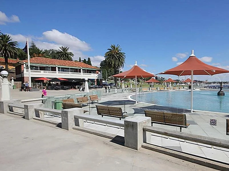 Kardinia Park Motel