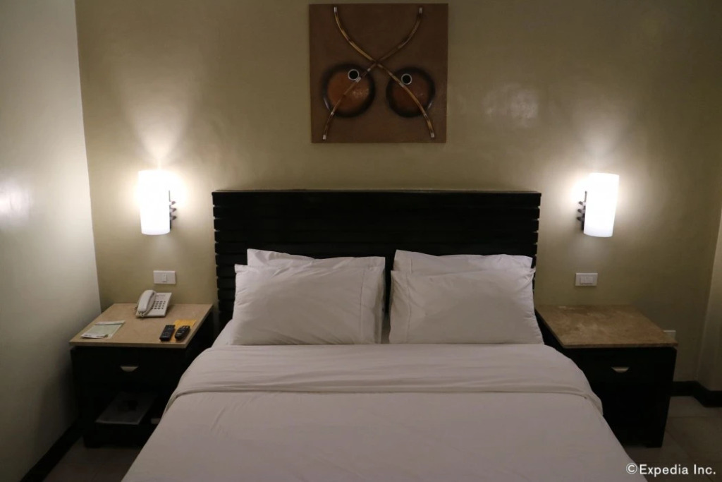 MO2 Westown Hotel Iloilo