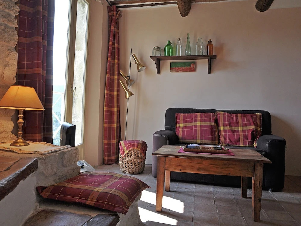 Village Home on the old Bonnieux Town Wall With Unprecedented Views