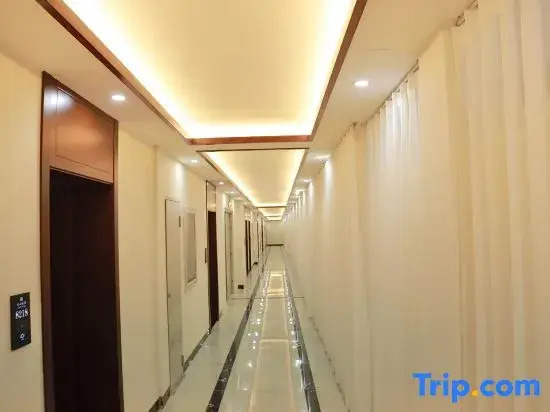 Weixin Zhaxi Hotel