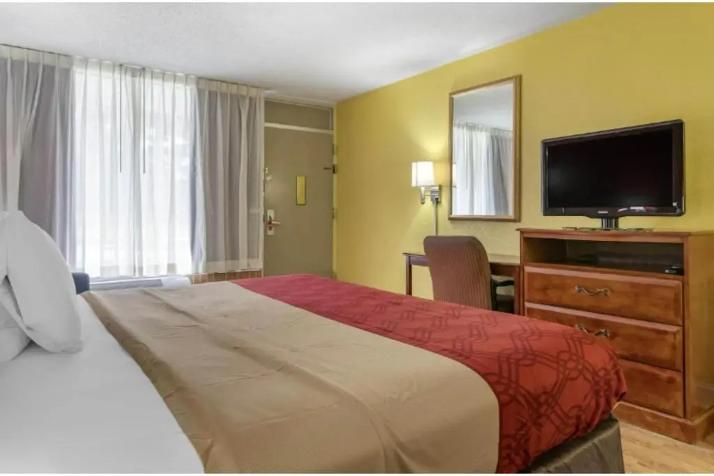 Travelers Inn Douglas By OYO US-441