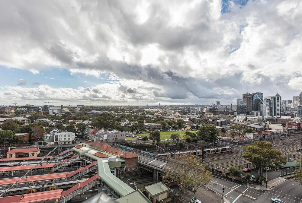 Redfern One Bedroom Apartment with Views