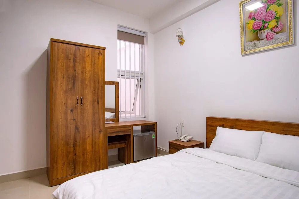 Mat Troi Vang Hotel