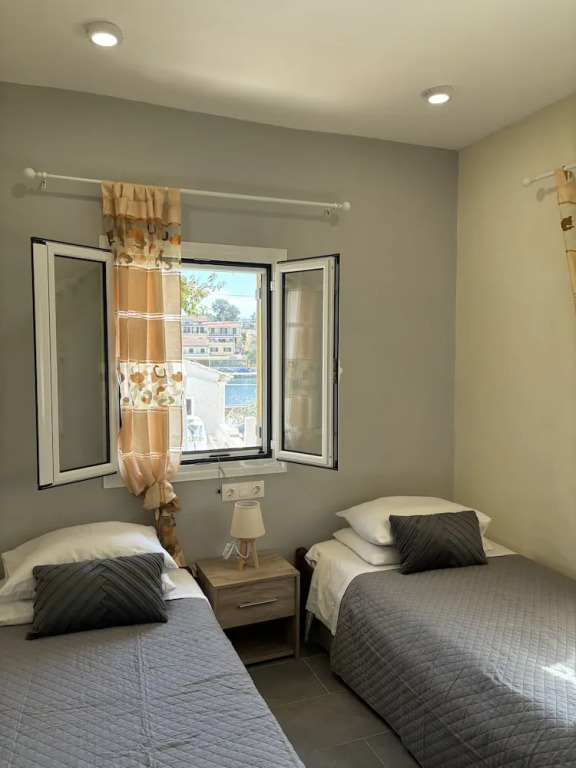 Antigone Apartments