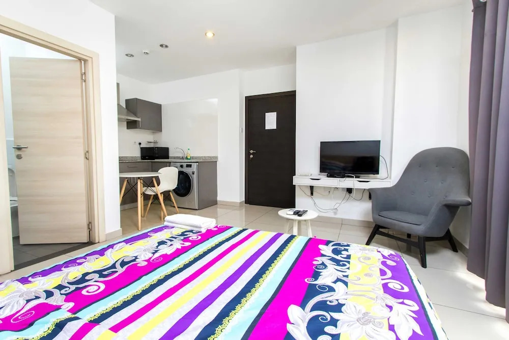 Royalty Apartments