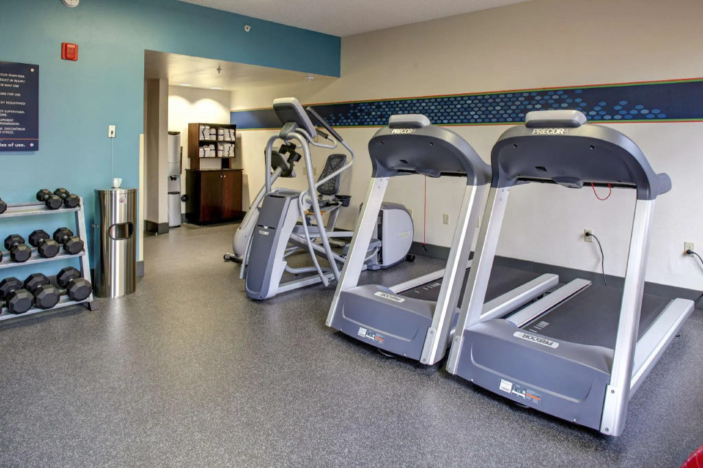 Hampton Inn & Suites at Lake Mary Colonial Townpark